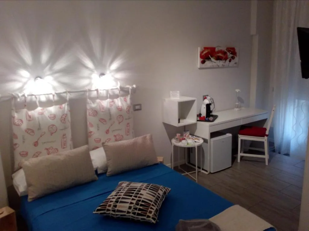 Camera Matrimoniale con Bagno Privato — Pianeta roma 48