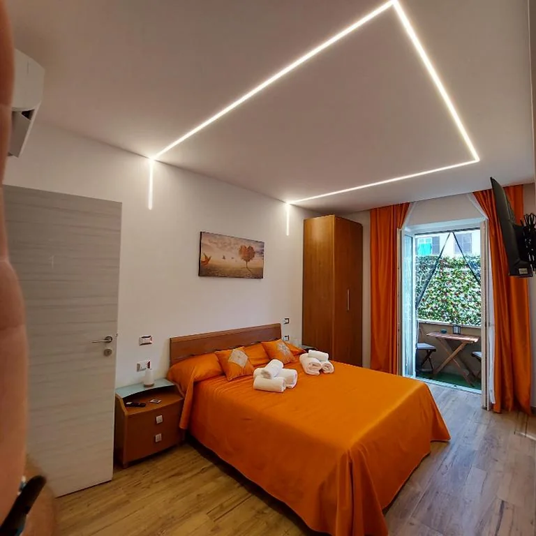 Camera Matrimoniale con Bagno Privato — PRISCO HOUSE