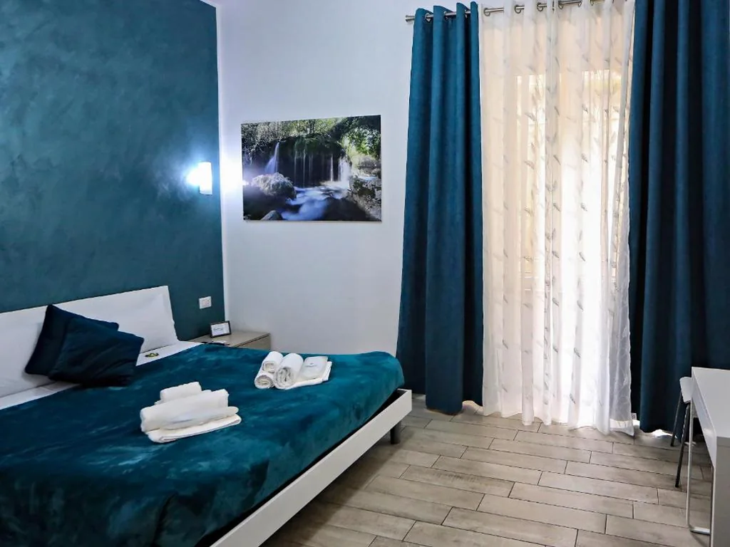 Camera Matrimoniale con Bagno Privato — Relais Villa Borghese