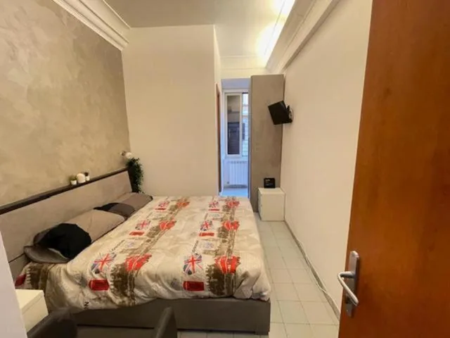 Double Room with Private Bathroom — Residenza Abat-Jour de Rome