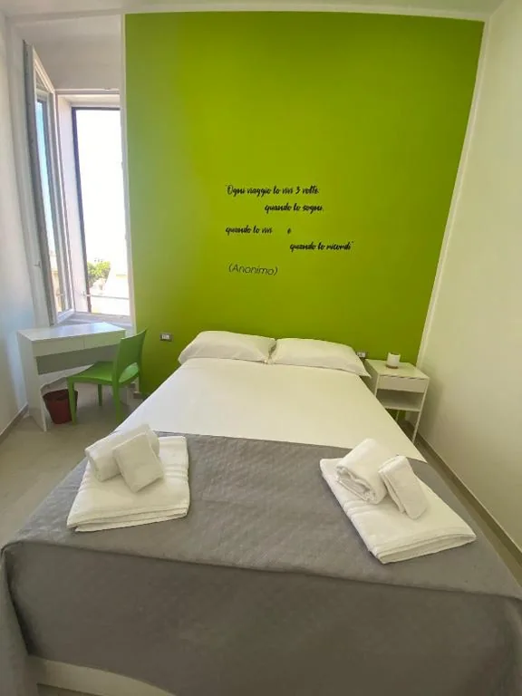 Double Room with Private Bathroom — Residenza Baffra