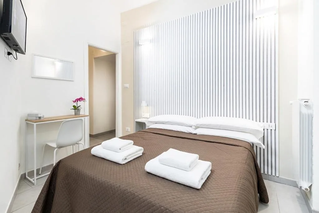 Double Room with Private Bathroom — Rome Capital Apartments