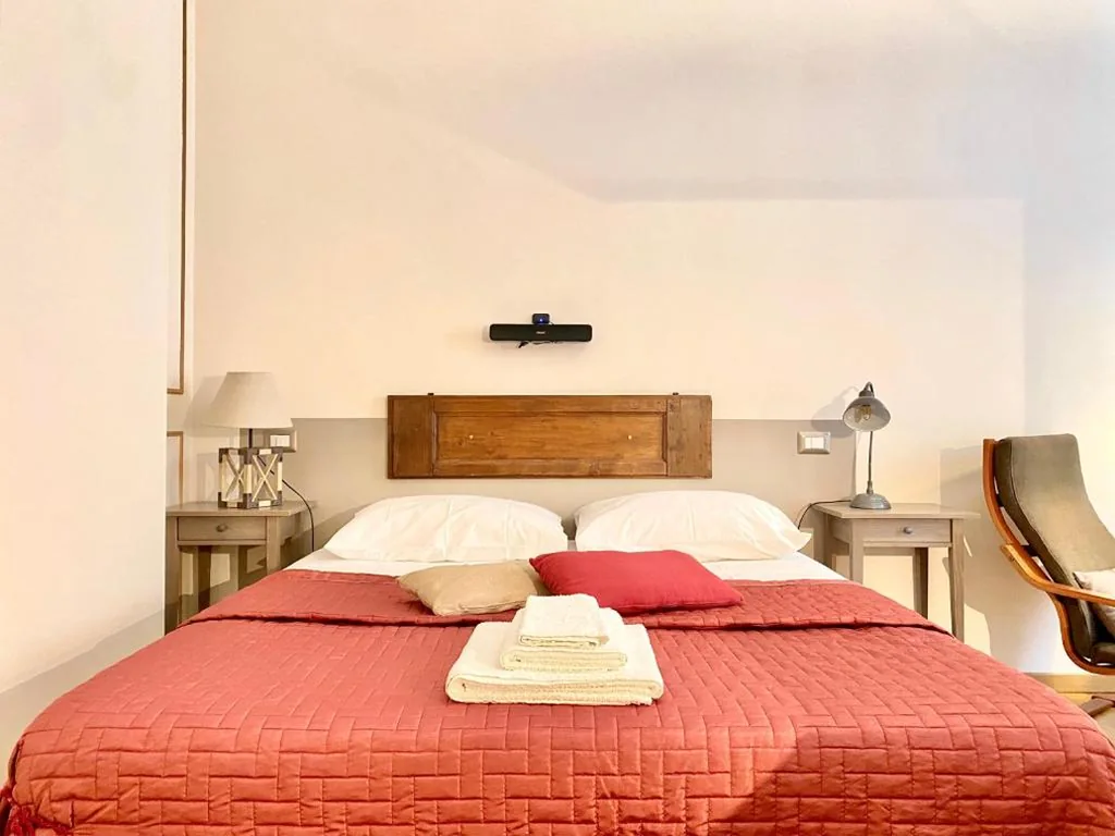 Camera Matrimoniale con Bagno Privato — Roome B&B
