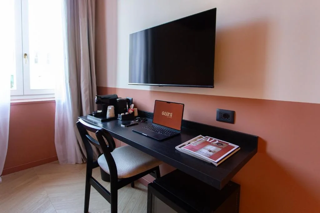 Double Room with Private Bathroom — Saint Suites