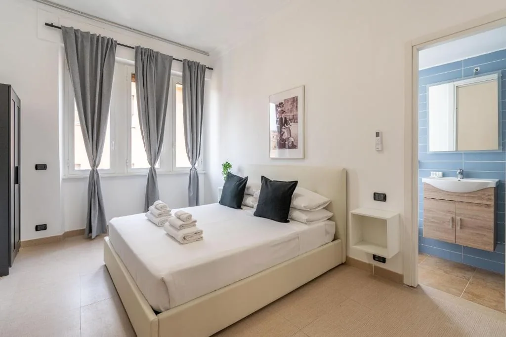 Double Room with Private Bathroom — San Giovanni Boutique Suites