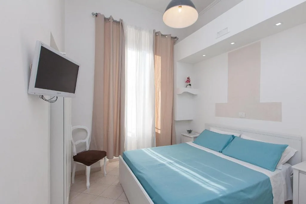 Double Room with Private Bathroom — San Peter Angels