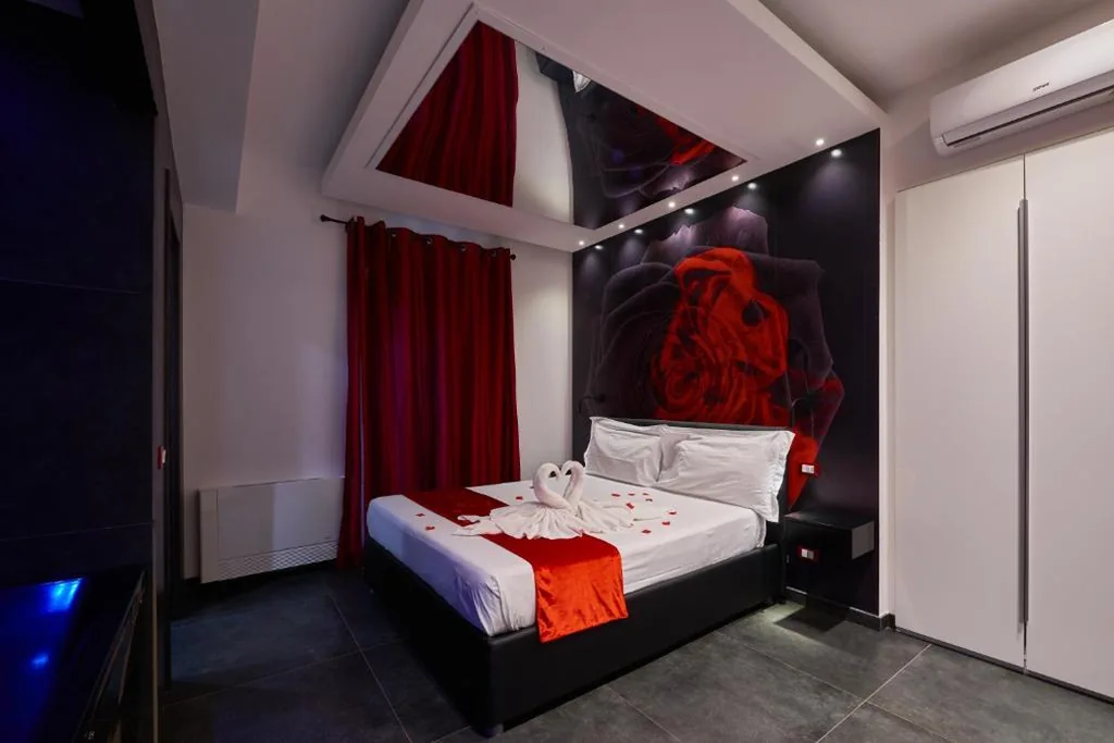 Double Room with Private Bathroom — Suite Quarto Miglio