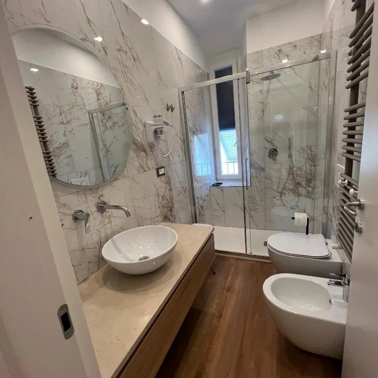 Double Room with Private Bathroom — Sunrise Rooms