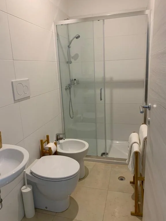 Double Room with Private Bathroom — Sweet life La spezia Liguria
