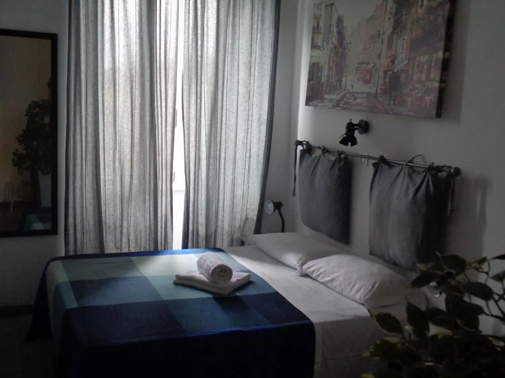 Camera Matrimoniale con Bagno Privato — T C RMs