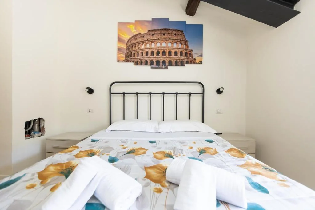 Camera Matrimoniale con Bagno Privato — Termini Roma Imperiale