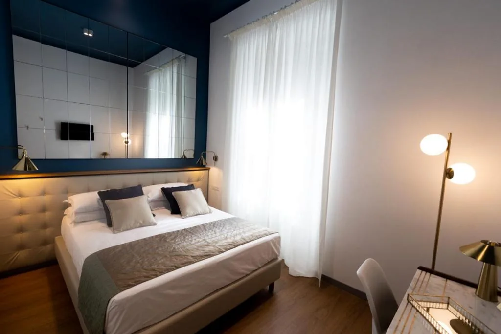 Double Room with Private Bathroom — Trevi Monti House