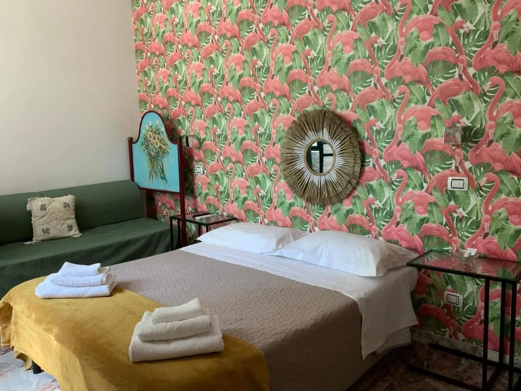 Camera Matrimoniale con Bagno Privato — Vatican Fairytale Garden