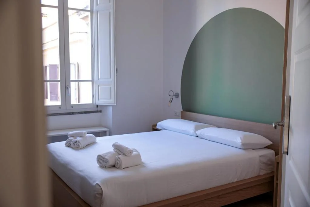 Camera Matrimoniale con Bagno Privato — Vaticano Venticinque Guest House by Ghor
