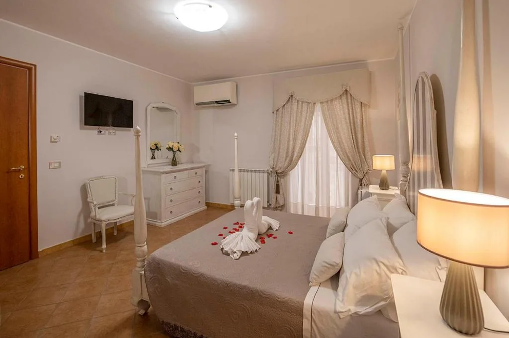 Camera Matrimoniale con Bagno Privato — Vico d’Ercole
