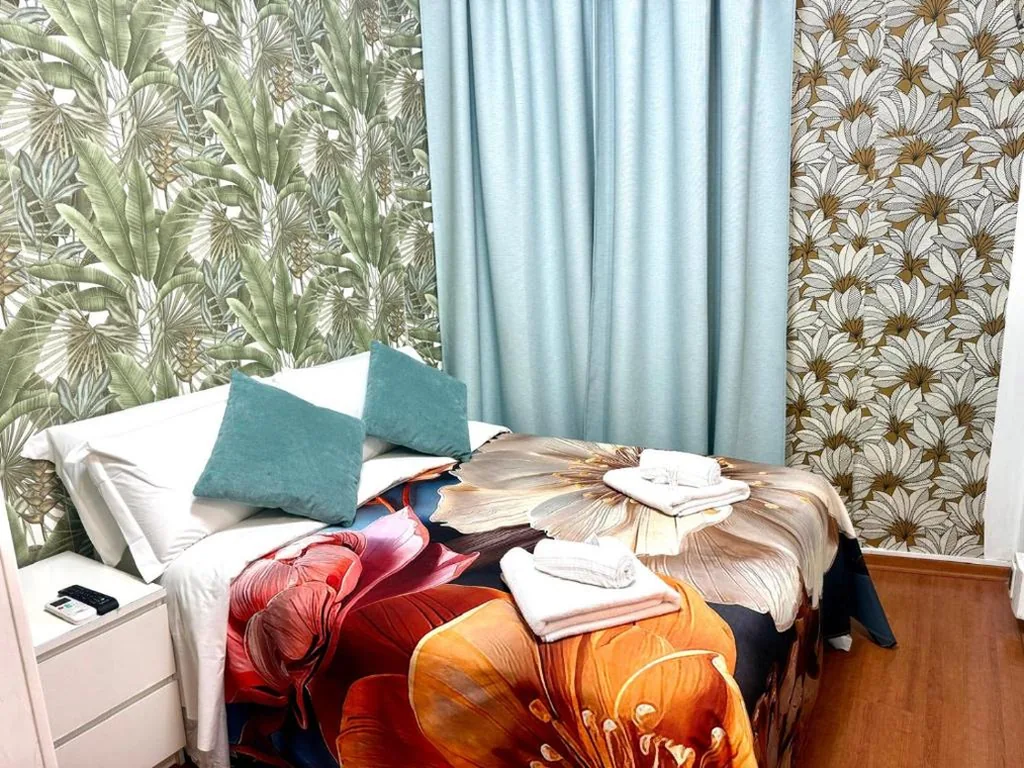 Camera Matrimoniale con Bagno Privato — Vittorio Central Park Guest House