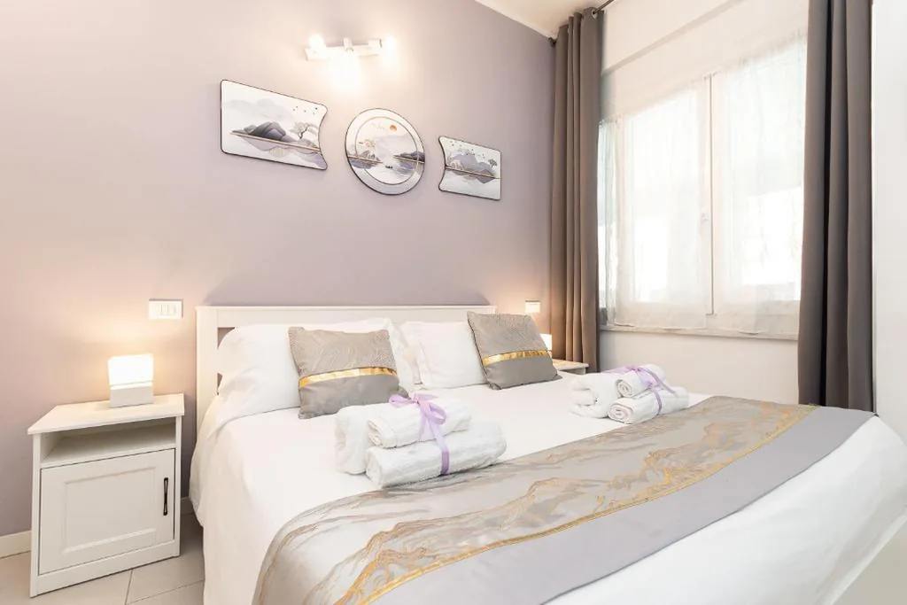 Double Room with Private Bathroom — VittorioVeneto126 B&B