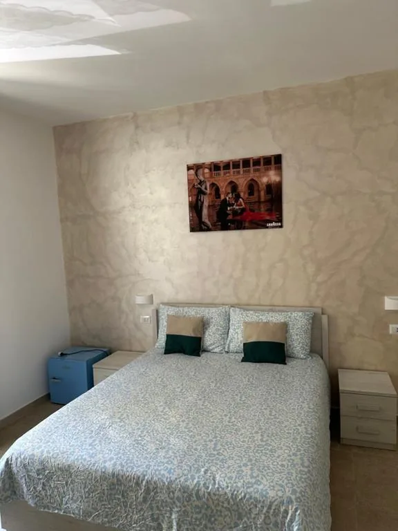 Double Room with Private Bathroom — YouRoominRome