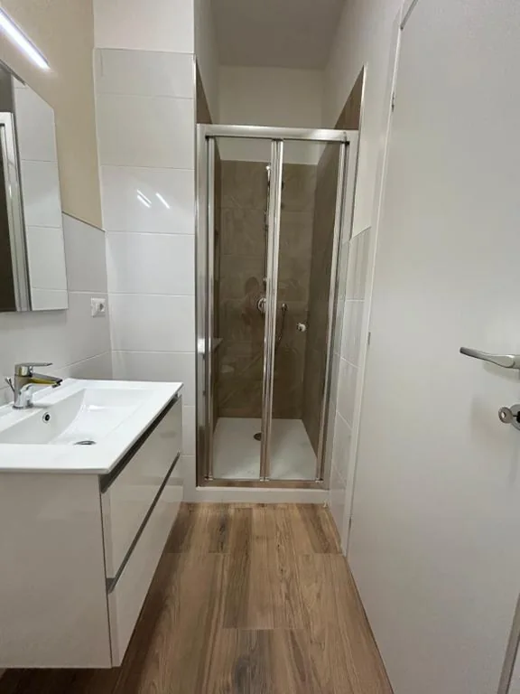 Camera Matrimoniale con Balcone (3 Adulti) — Interno 2 alle Mura