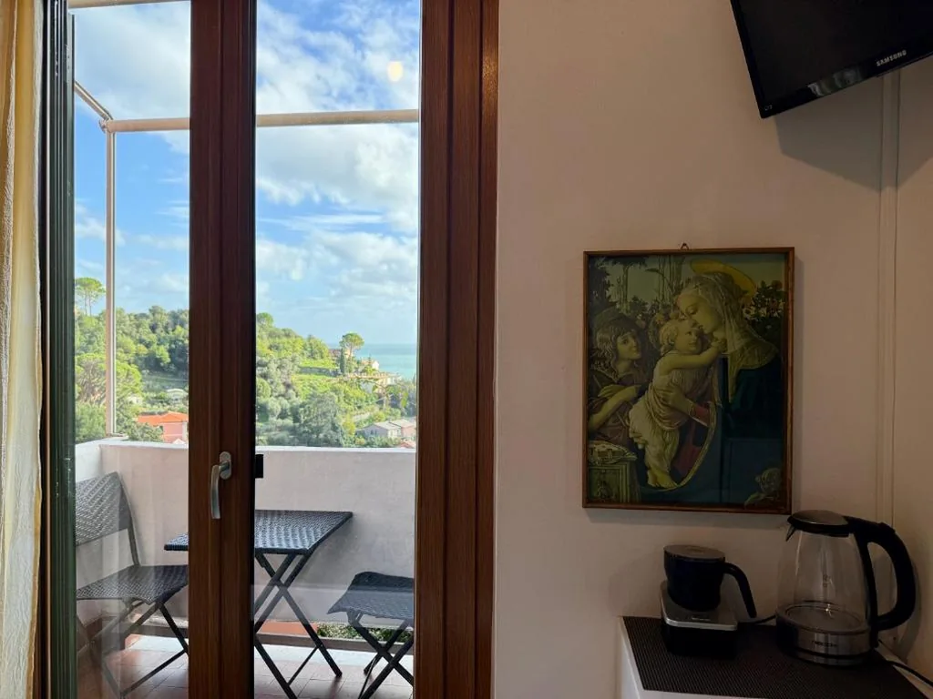 Camera Matrimoniale con Balcone — Affittacamere Alle 5 Terre