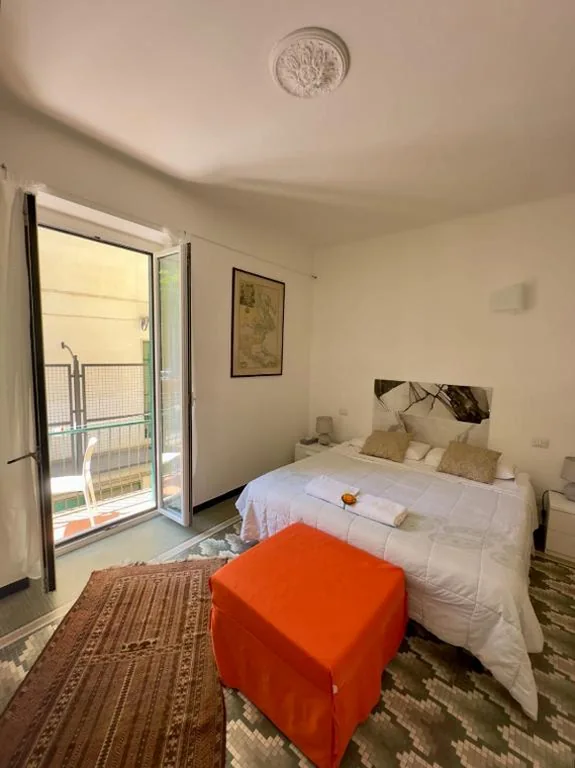 Double Room with Balcony — Affittacamere Giulia