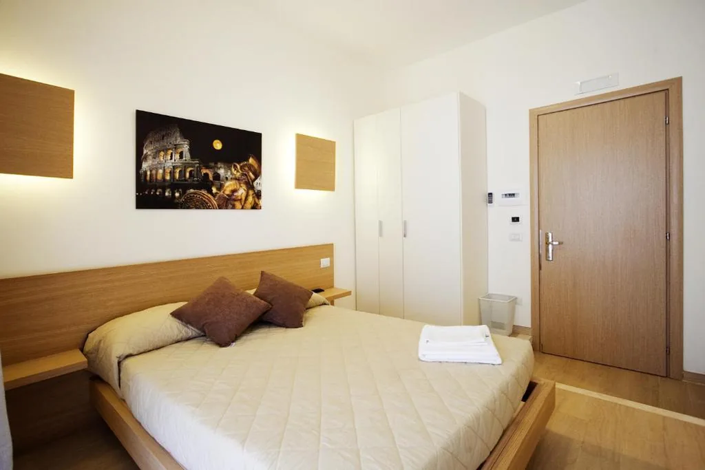 Double Room with Balcony — Affittacamere Nansen
