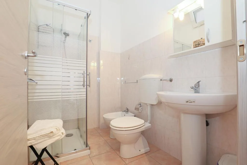 Camera Matrimoniale con Balcone — Affittacamere “SAN MARTINO ROOMS”