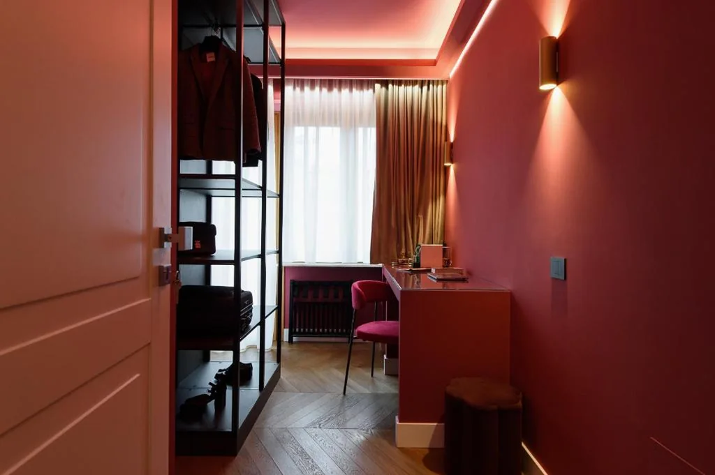Double Room with Balcony — Ami Rooms