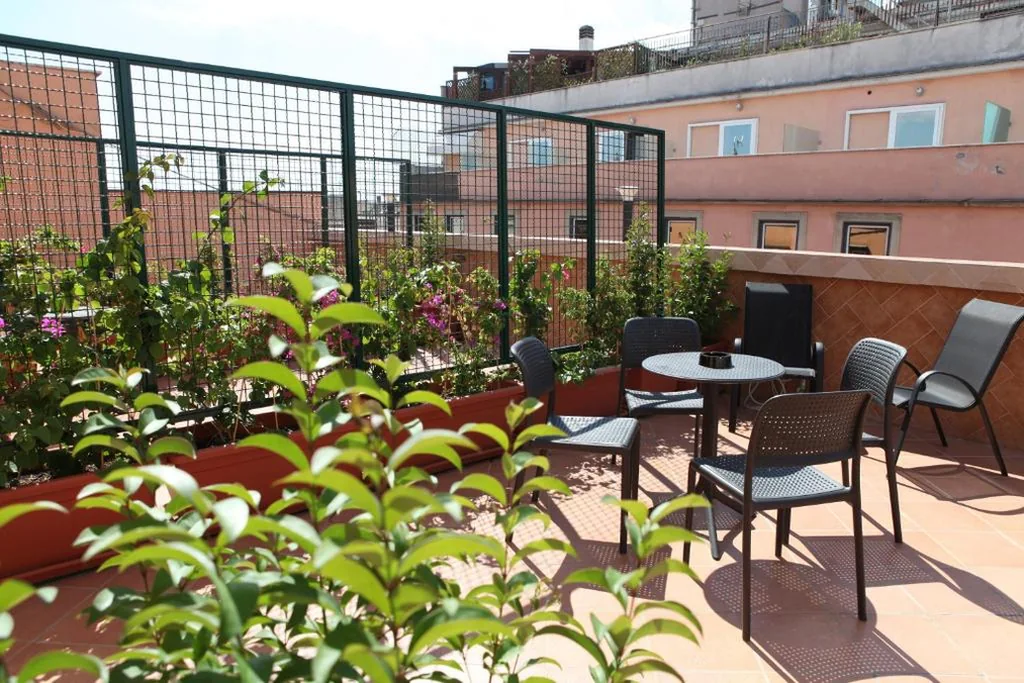 Camera Matrimoniale con Balcone — Augusta Lucilla Palace