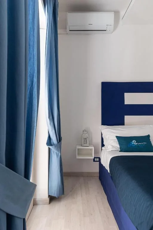 Camera Matrimoniale con Balcone — B&B Sapore di Mare nel Blu