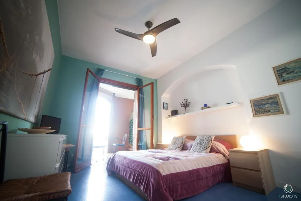 Camera Matrimoniale con Balcone — Bed & Breakfast Cas’Alda