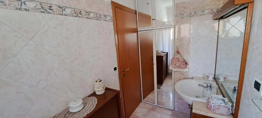 Double Room with Balcony — Bed & Breakfast da zi’ Carmela