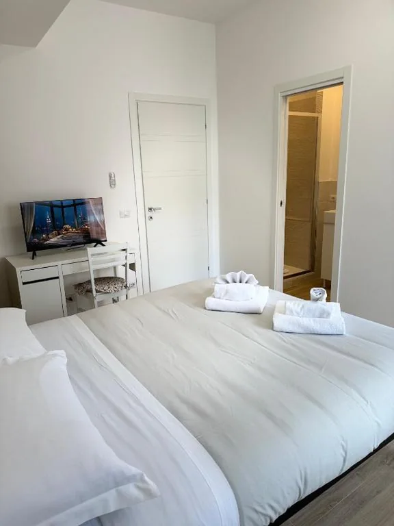 Double Room with Balcony — Cerreto Suite Housing