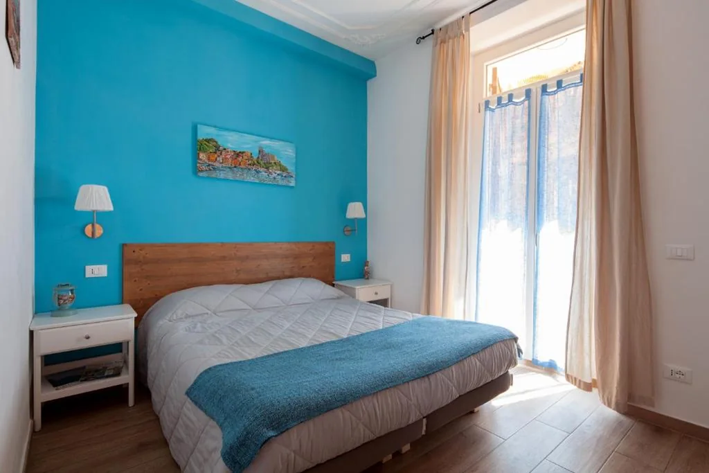 Camera Matrimoniale con Balcone — Cinque Terre Charme Rooms
