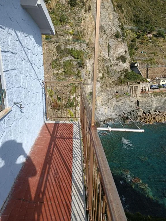 Camera Matrimoniale con Balcone e Vista Mare — affittacamere nuova Vandiris