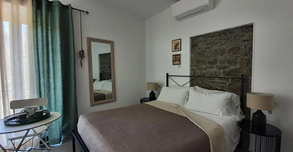 Double Room with Balcony and Sea View — Arbanella