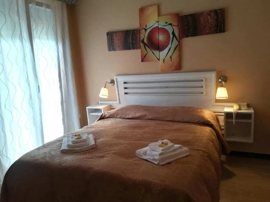 Camera Matrimoniale con Balcone e Vista Mare — Hotel Eva La Romantica