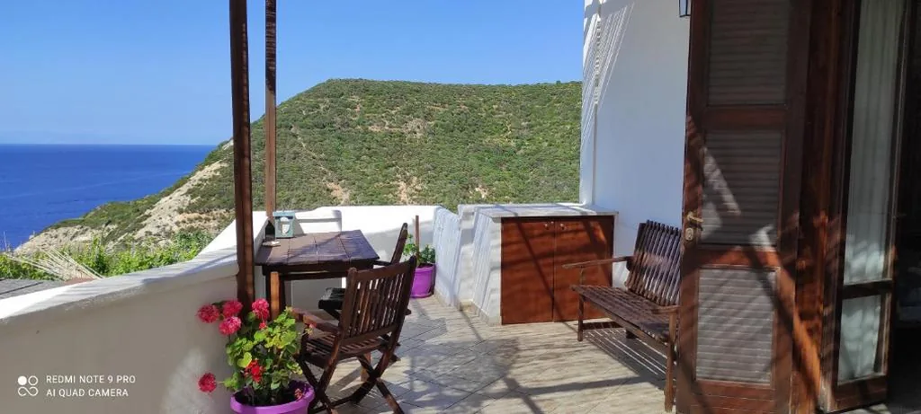 Double Room with Balcony and Sea View — Il Cigno Affittacamere Bed & Breakfast
