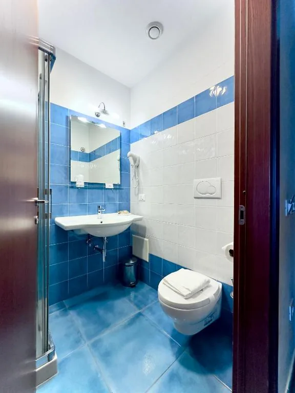 Double Room with Balcony and Sea View — Serpa Hotel