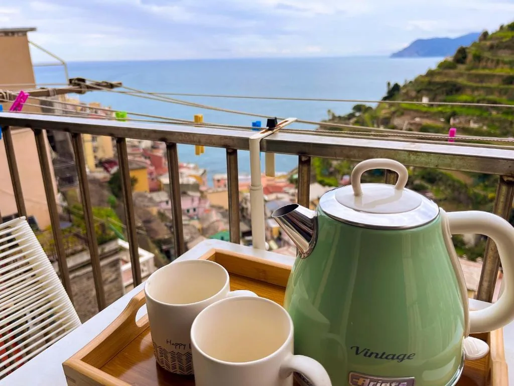 Camera Matrimoniale con Balcone e Vista Mare — Volo Rooms by Arbaspàa