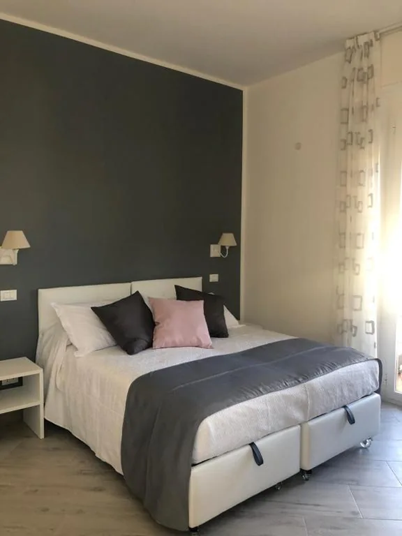 Camera Matrimoniale con Balcone — GLEM rooms & breakfast
