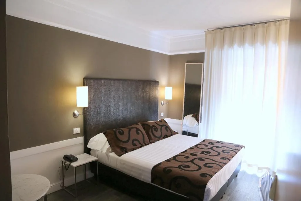 Camera Matrimoniale con Balcone — Hotel Carla