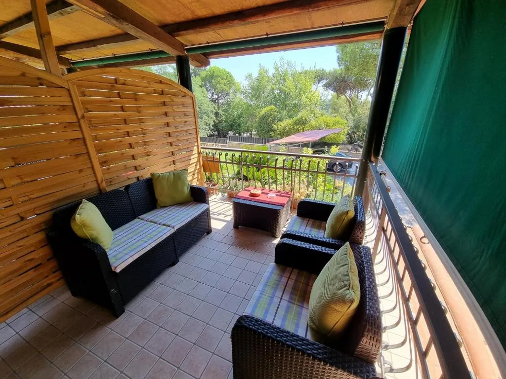 Camera Matrimoniale con Balcone — Il Casale nel Parco Guesthouse
