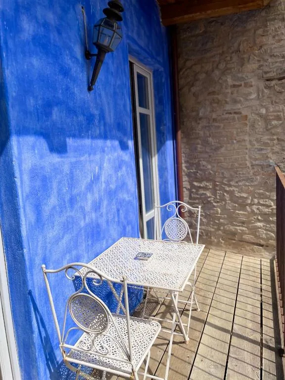 Camera Matrimoniale con Balcone — La Blu di Via Silvano 8