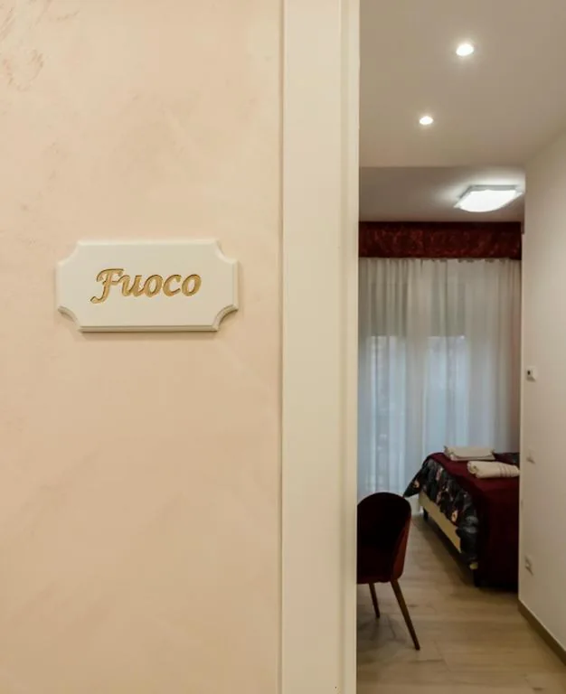 Double Room with Balcony — Le vestali Guest House