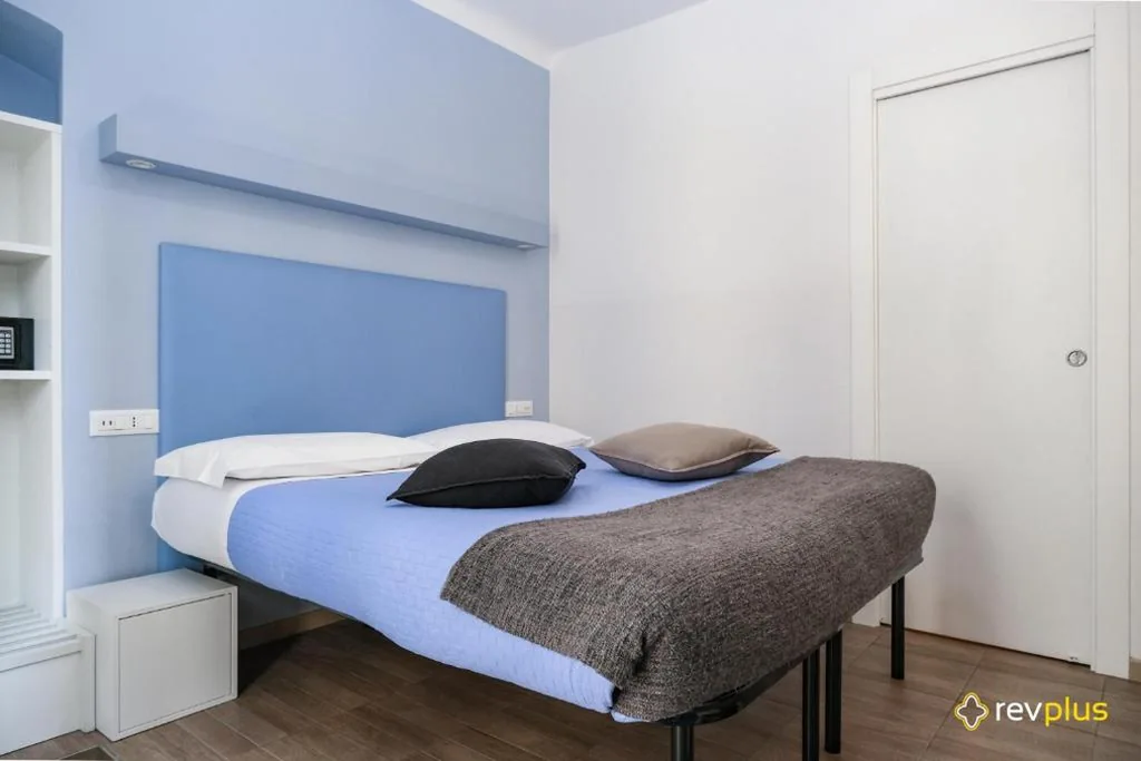 Double Room with Balcony — Lia Rooms Cinque Terre Wave