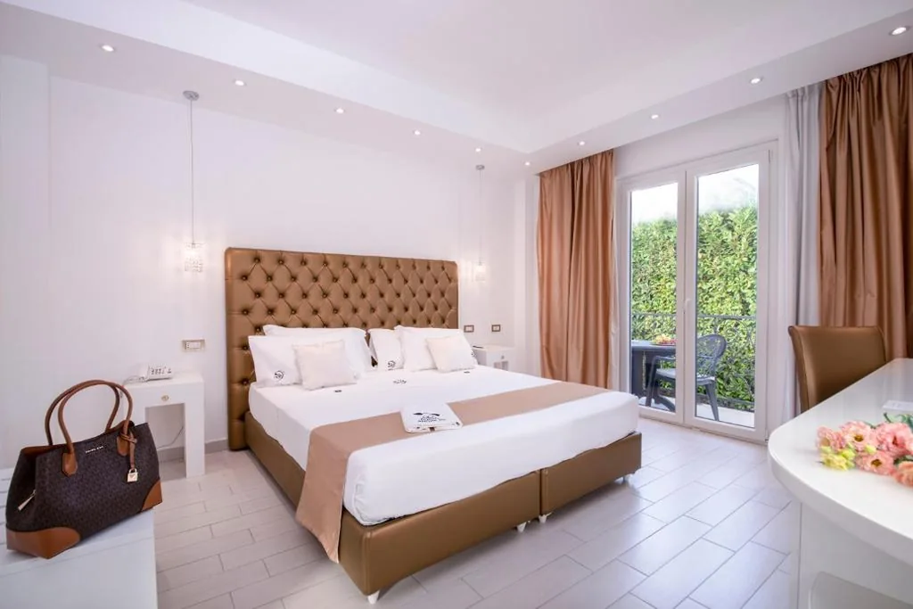 Double Room with Balcony — Ludwig Boutique Hotel & Spa
