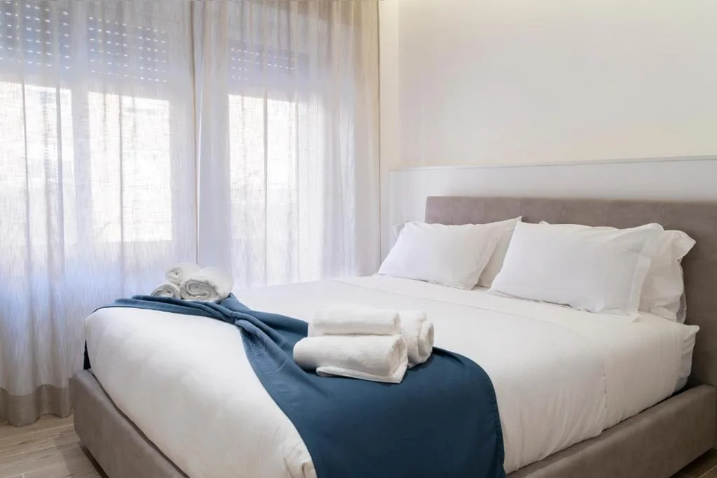 Camera Matrimoniale con Balcone — Magnifico Suites