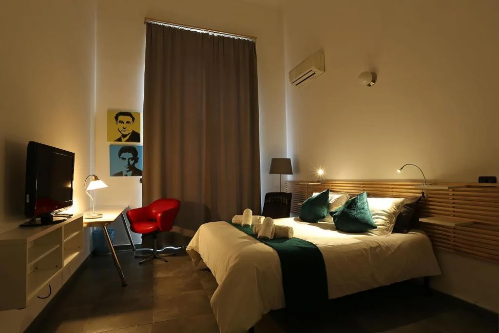 Double Room with Balcony — Mr Frills