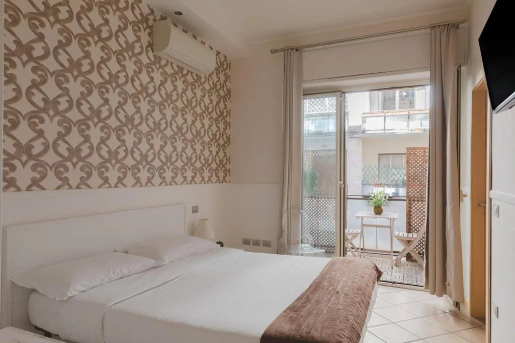 Camera Matrimoniale con Balcone — Residenza Il Giglio